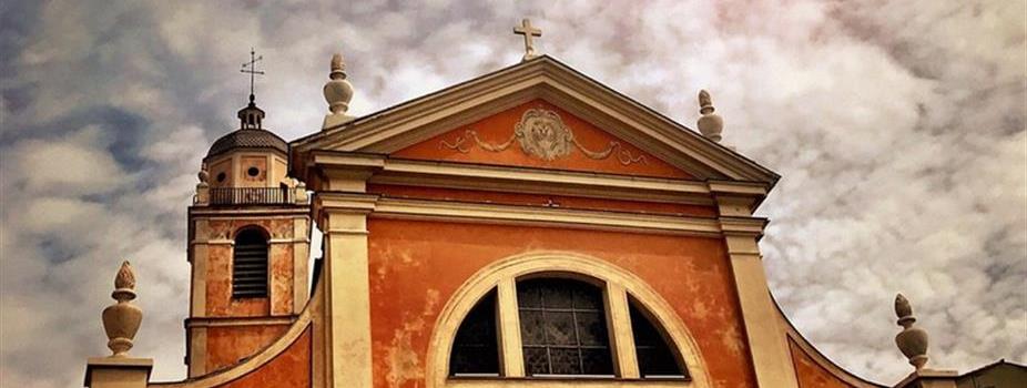 La façade de la cathédrale d’Ajaccio
